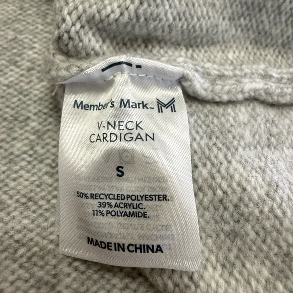 Members Mark Button Down V Neck Cardigan. NWT. Size Small. - Picture 7 of 8